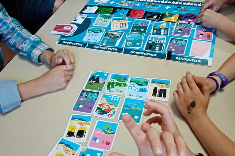 Transitional Games Discover our transition game - Les circuits de l'énergie